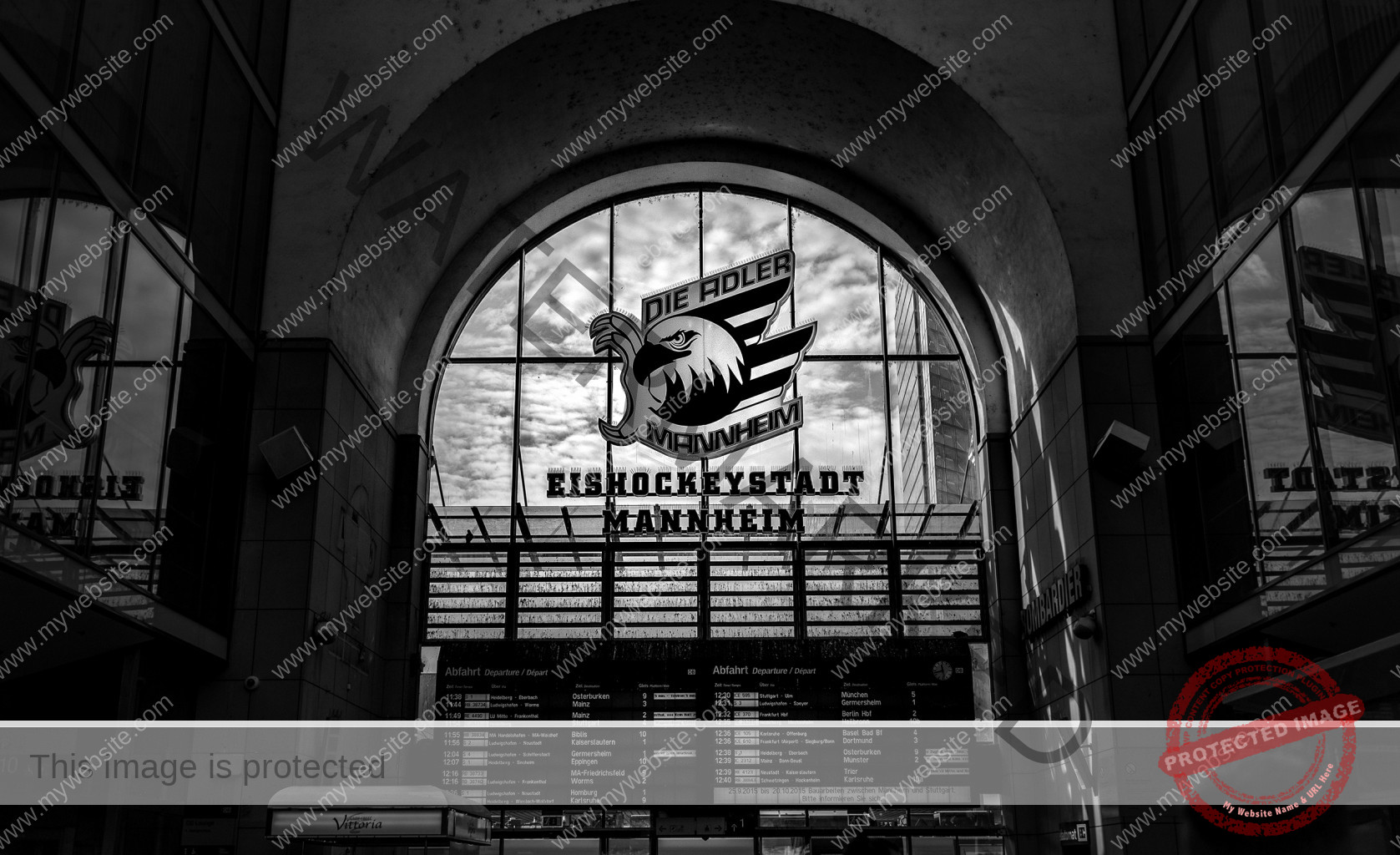 2015-10-03-Mannheim-L1003441 by Roger Schäfer. 